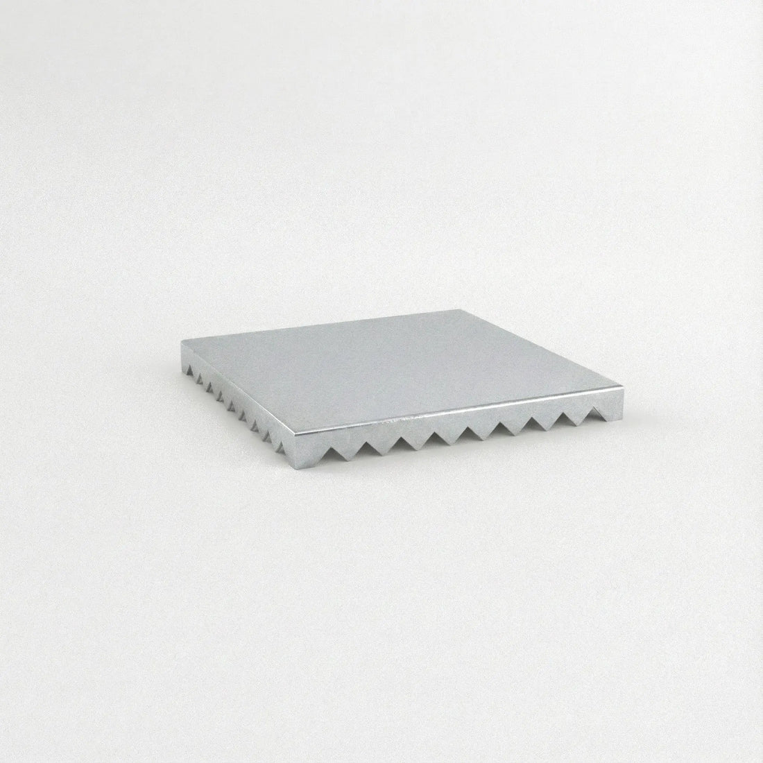 Markplatta 400x400 galvaniserad Designplåt front