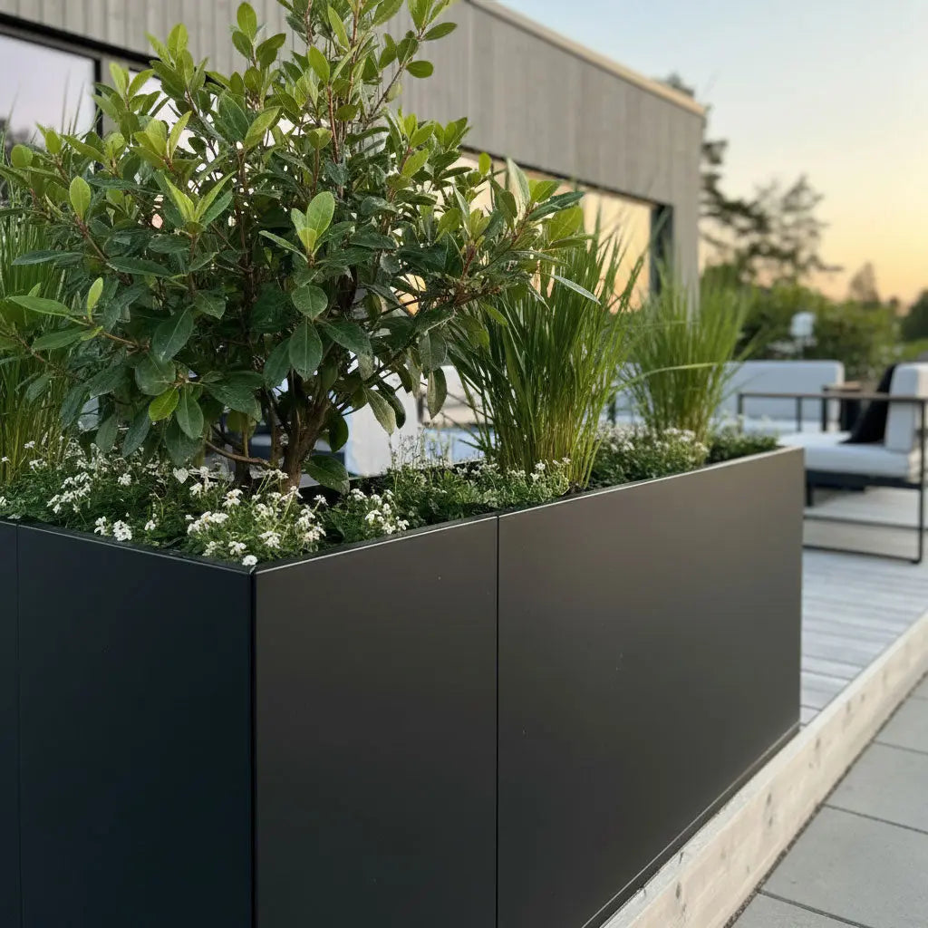 Plant Box Vinkel 240x240x40x60 Designplåt