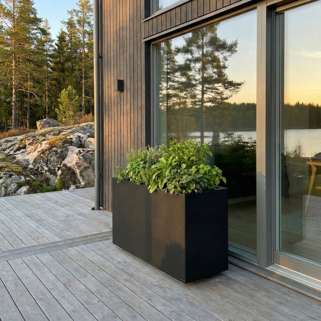 Designplåt Plant Box Flex Svart 80x40x60 side altan trädgård